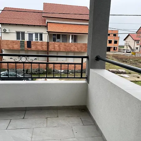 Airport Art Apartment Surcin